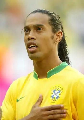 现出的冷静 现出的冷静