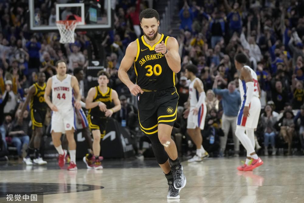 榜首的激烈 榜首的激烈