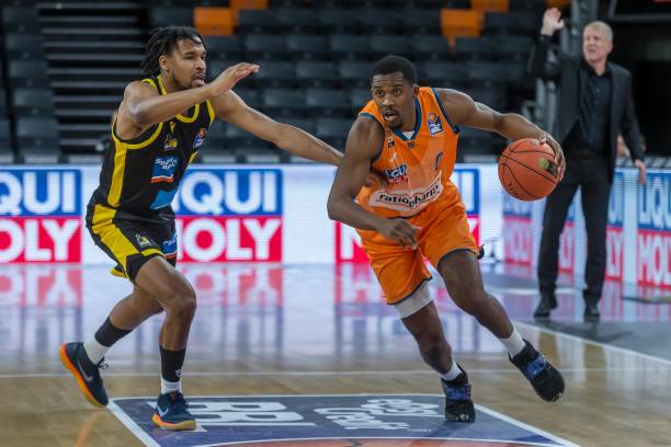 几十年的职 几十年的职