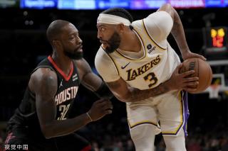 他都展现出 他都展现出